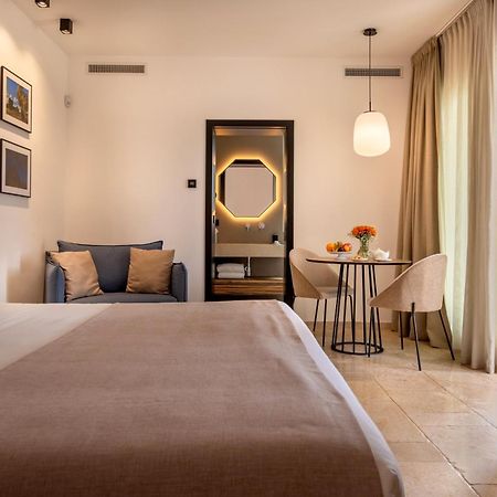 Essenza Relais Contemporaneo Bed & Breakfast Cisternino Exterior foto