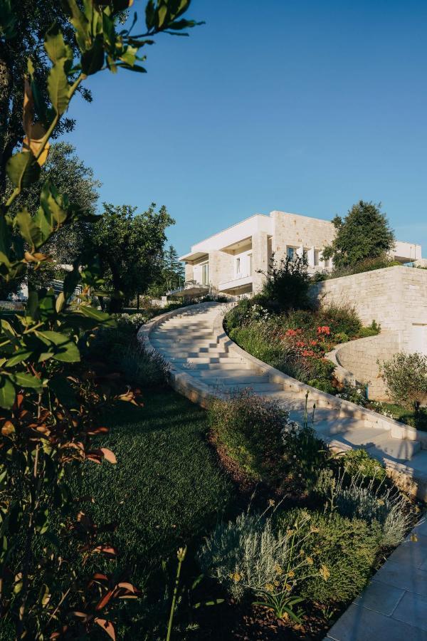 Essenza Relais Contemporaneo Bed & Breakfast Cisternino Exterior foto