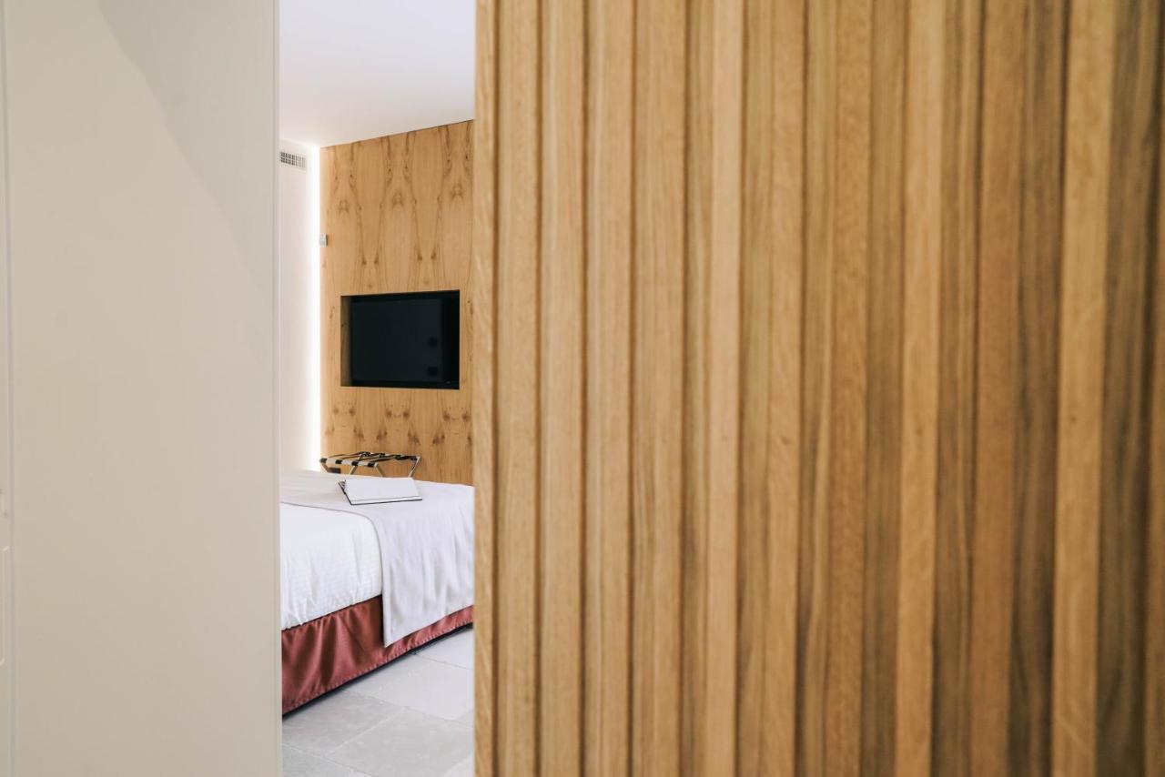 Essenza Relais Contemporaneo Bed & Breakfast Cisternino Exterior foto