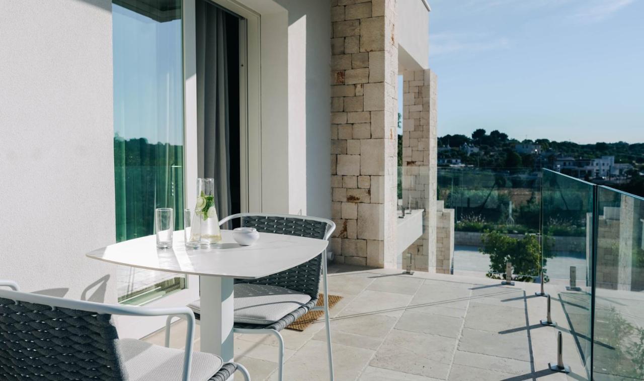 Essenza Relais Contemporaneo Bed & Breakfast Cisternino Exterior foto