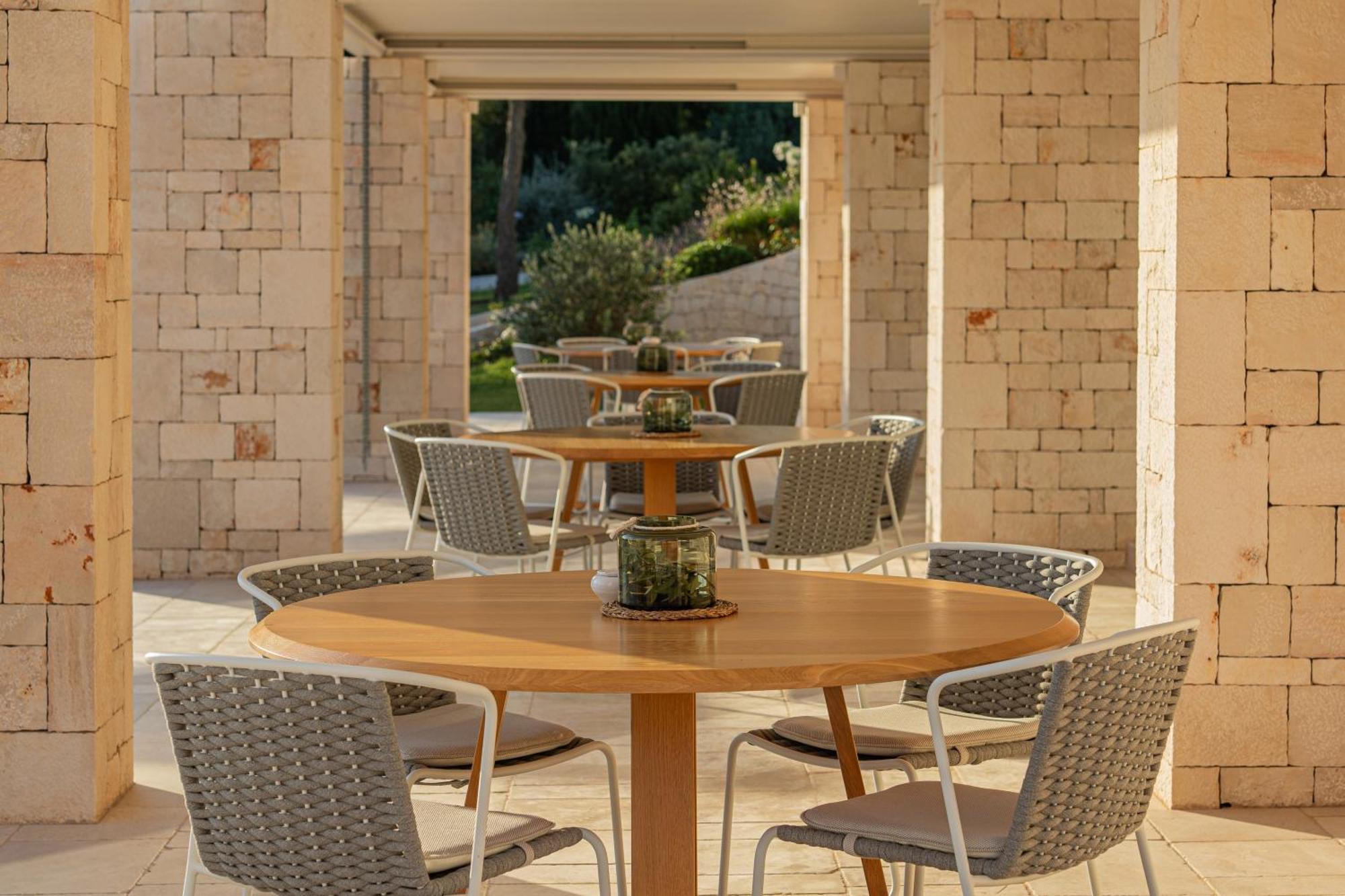 Essenza Relais Contemporaneo Bed & Breakfast Cisternino Exterior foto