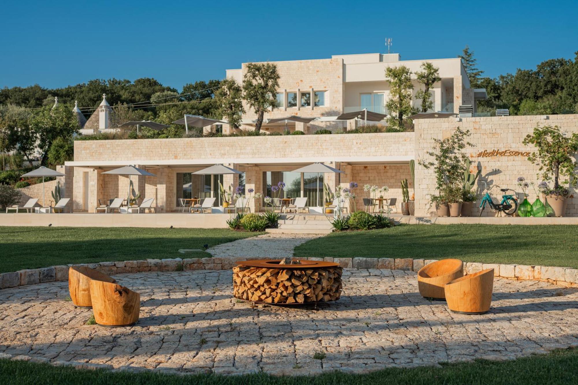 Essenza Relais Contemporaneo Bed & Breakfast Cisternino Exterior foto