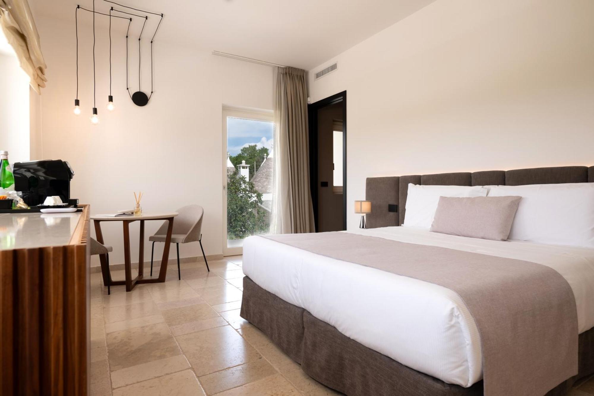 Essenza Relais Contemporaneo Bed & Breakfast Cisternino Exterior foto