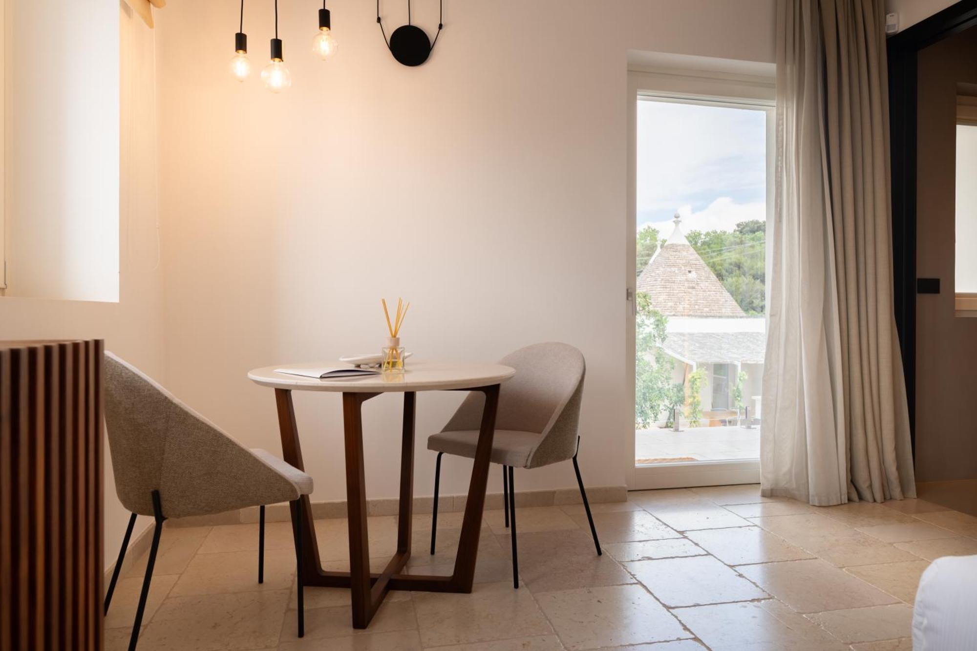 Essenza Relais Contemporaneo Bed & Breakfast Cisternino Exterior foto