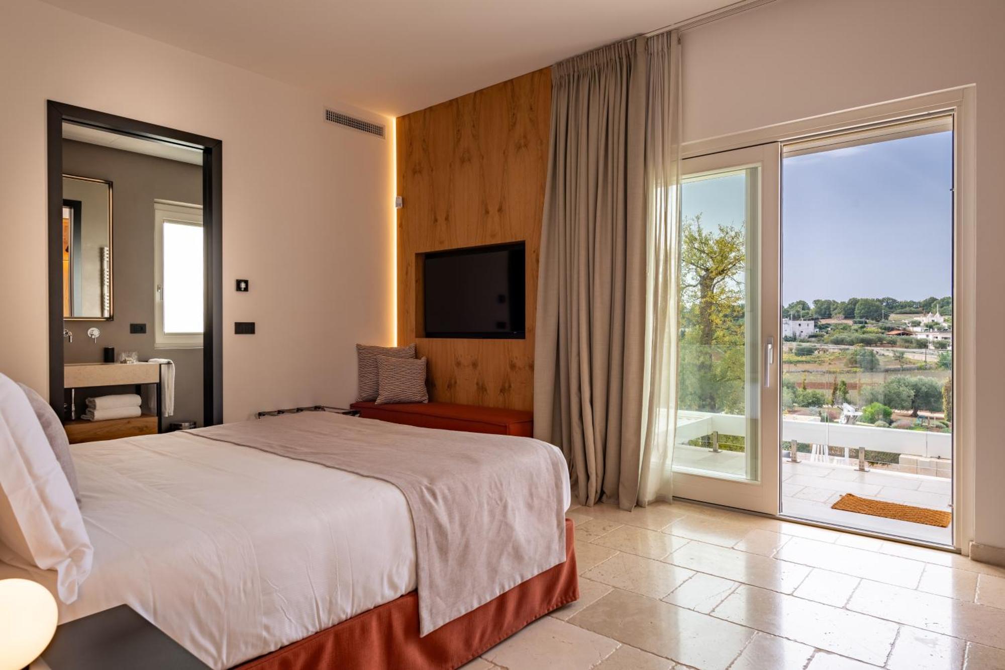 Essenza Relais Contemporaneo Bed & Breakfast Cisternino Exterior foto